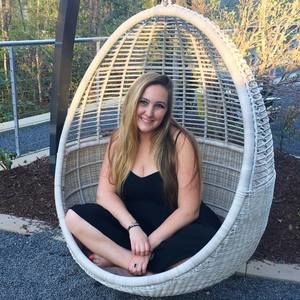 Meet your Posher, Erica